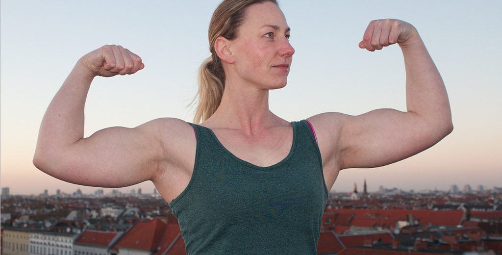 Carla Mqu, bronze medal winner in german female bodybuilding championship in 2011